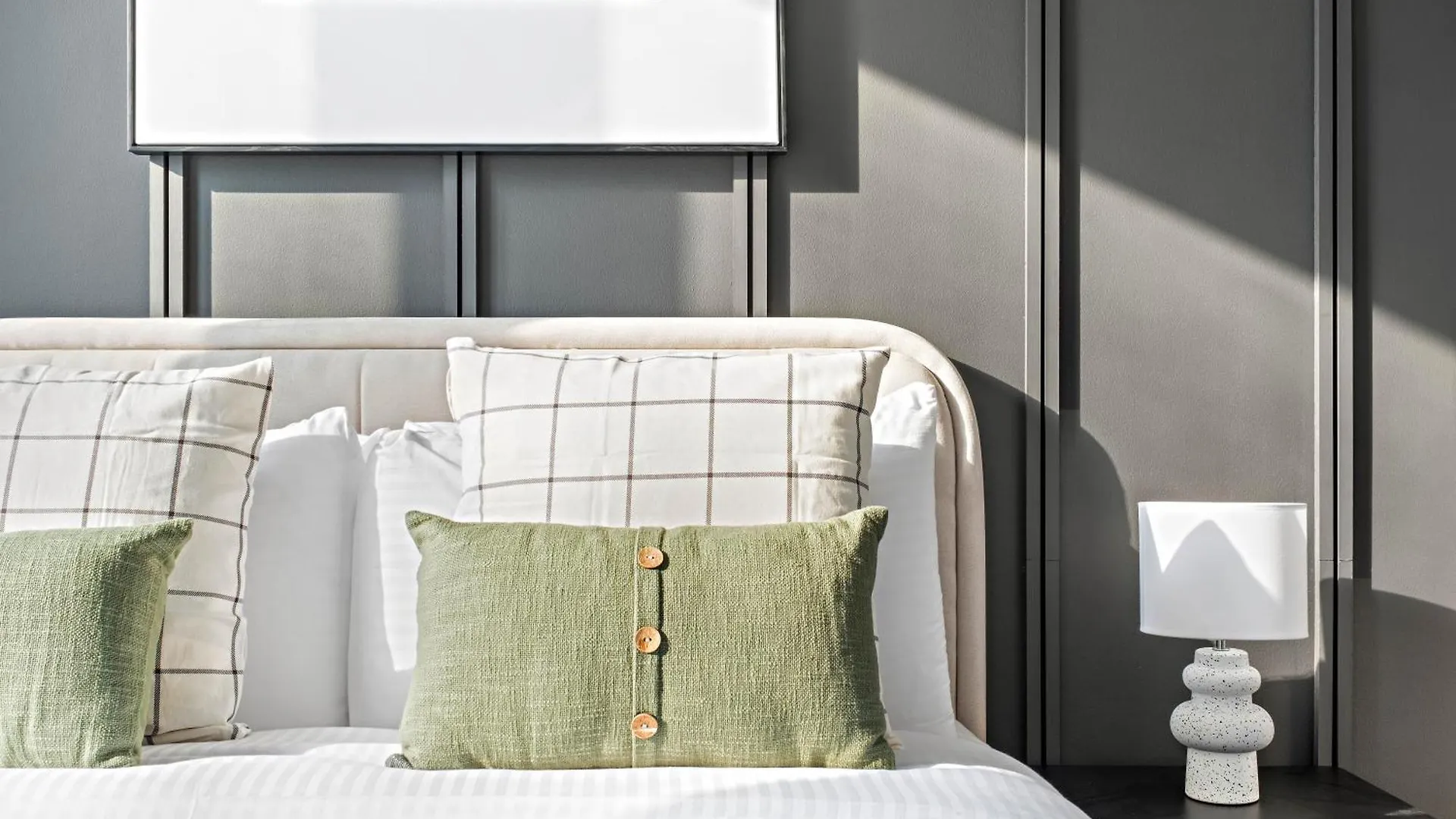 Silkhaus Classical 1Bdr In Opera District Dubai Apartment